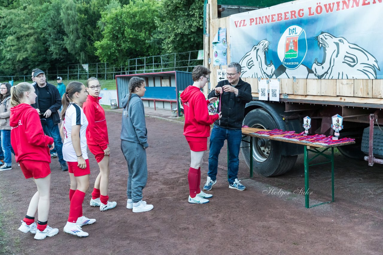 Bild 126 - Loewinnen Cup